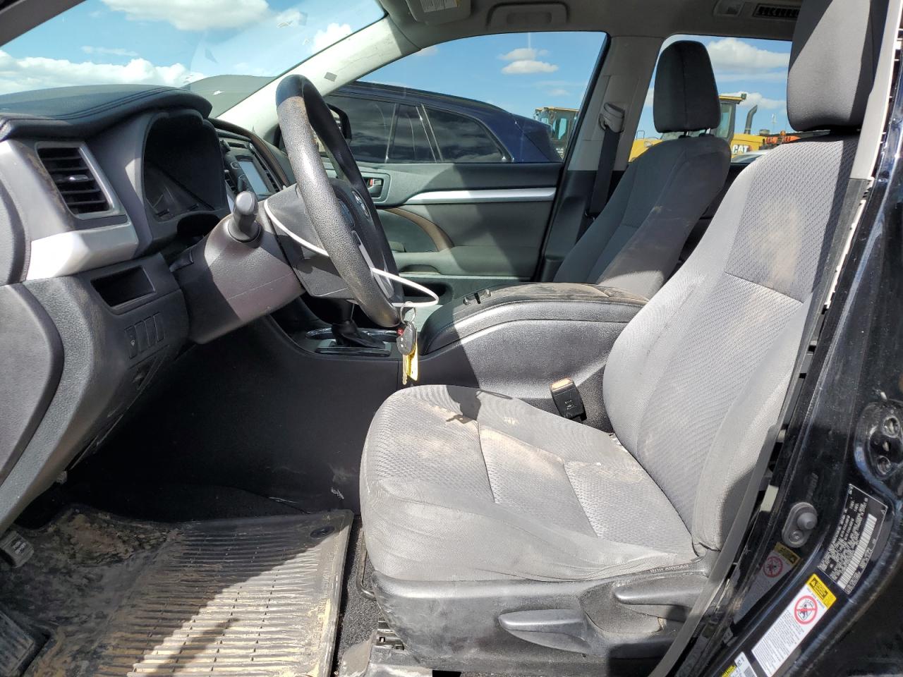 2016 Toyota Highlander VIN 5TDBKRFH2GS330914 Copart auction photo, side / all over damage thumbnail 7