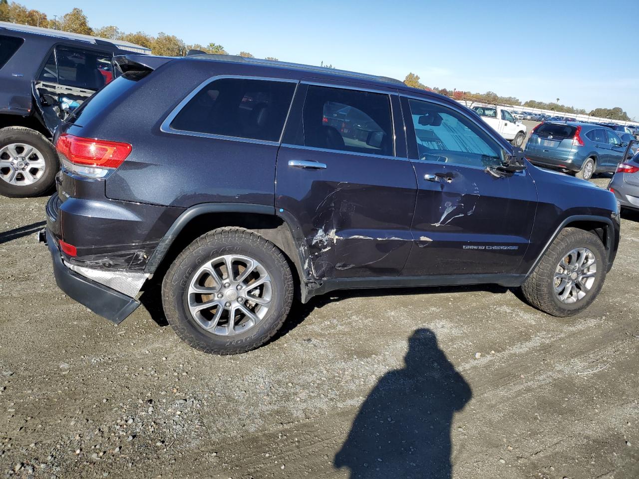 2015 Jeep Grand Cherokee VIN 1C4RJFBG3FC854845 Copart auction photo, side / rear end damage thumbnail 3