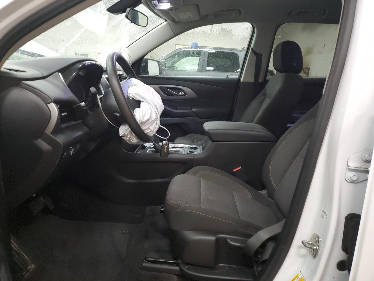 2020 Chevrolet Traverse VIN 1GNEVFKWXLJ315714 Copart auction photo, front end / minor dent/scratches damage thumbnail 7
