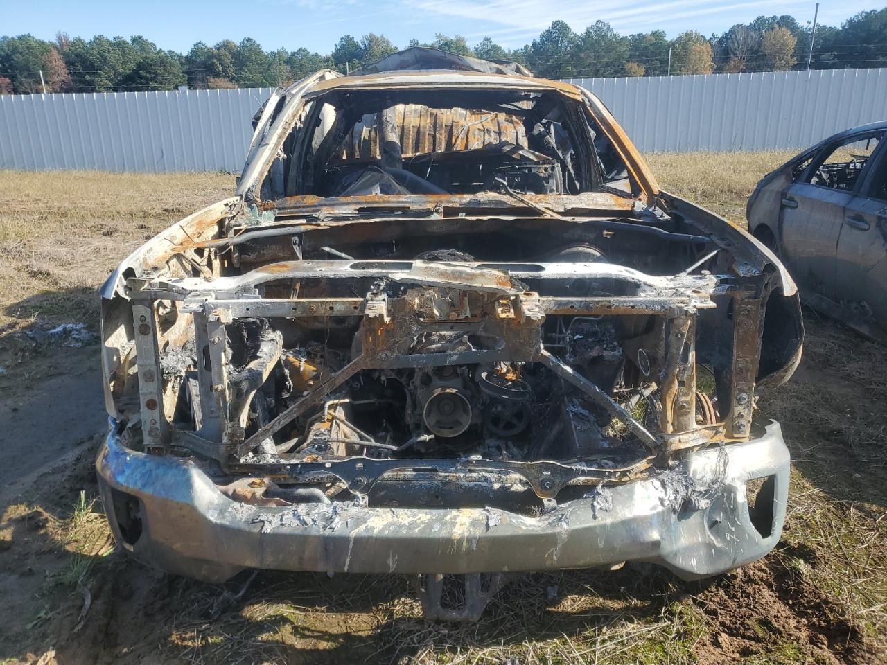 2016 Chevrolet Silverado VIN 3GCPCREC1GG246008 Copart auction photo, burn / rear end damage thumbnail 5
