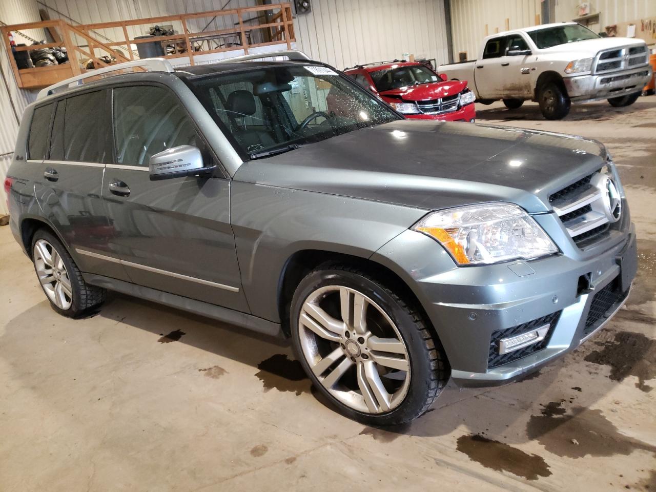 2012 Mercedes-Benz GLK-klasse VIN WDCGG8HBXCF877010 Copart auction photo, hail / rear end damage thumbnail 4