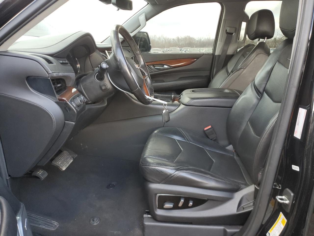 2019 Cadillac Escalade VIN 1GYS4HKJ3KR163588 Copart auction photo, all over / side damage thumbnail 7