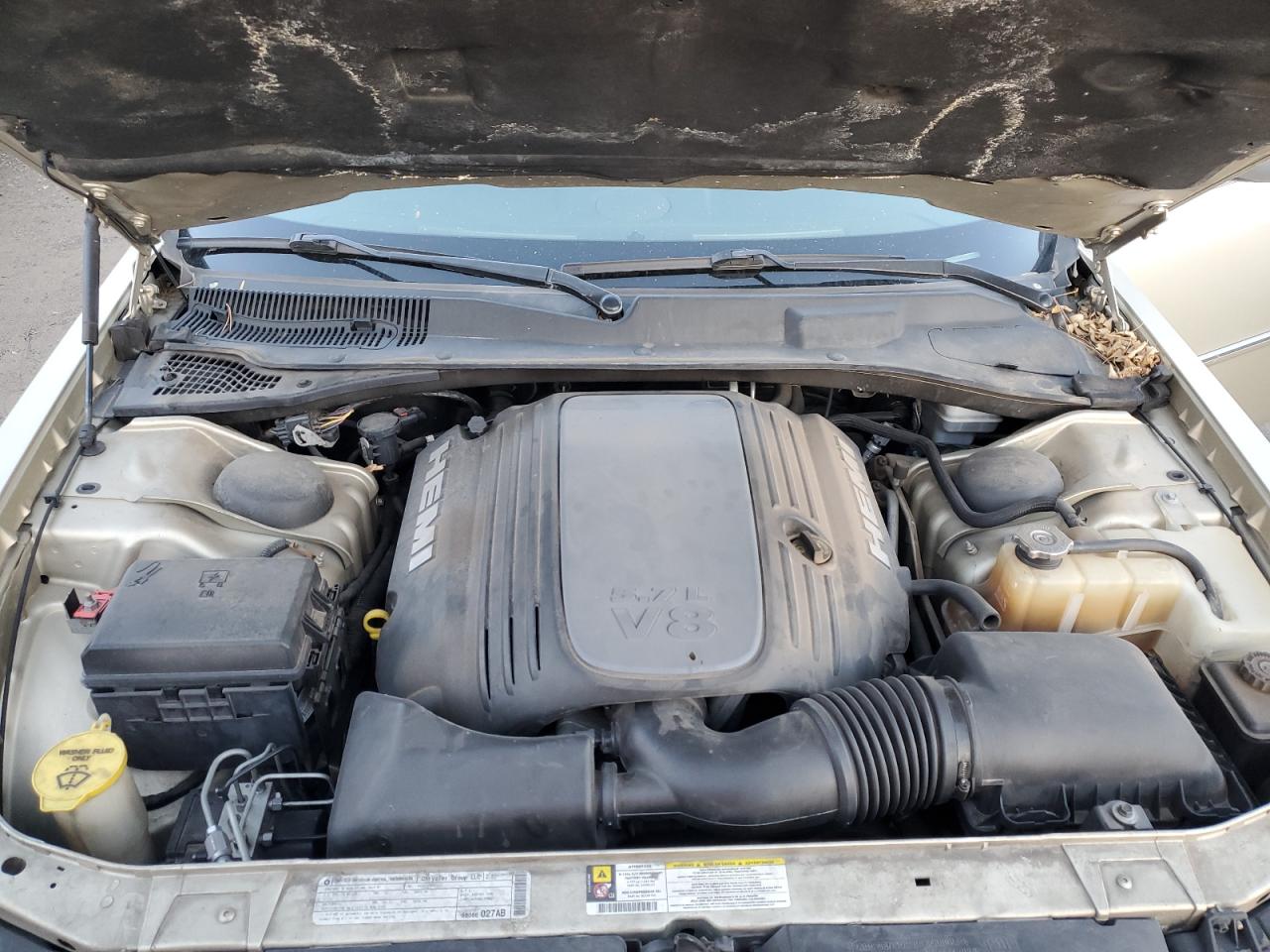 2010 Chrysler 300 VIN 2C3CA6CT8AH155478 Copart auction photo, front end / minor dent/scratches damage thumbnail 11