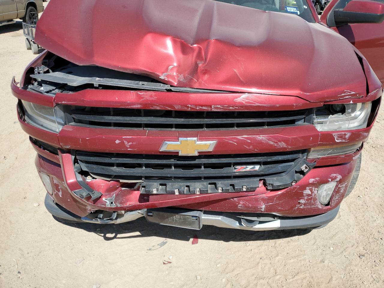 2018 Chevrolet Silverado VIN 3GCUKREC3JG175312 Copart auction photo, front end damage thumbnail 11