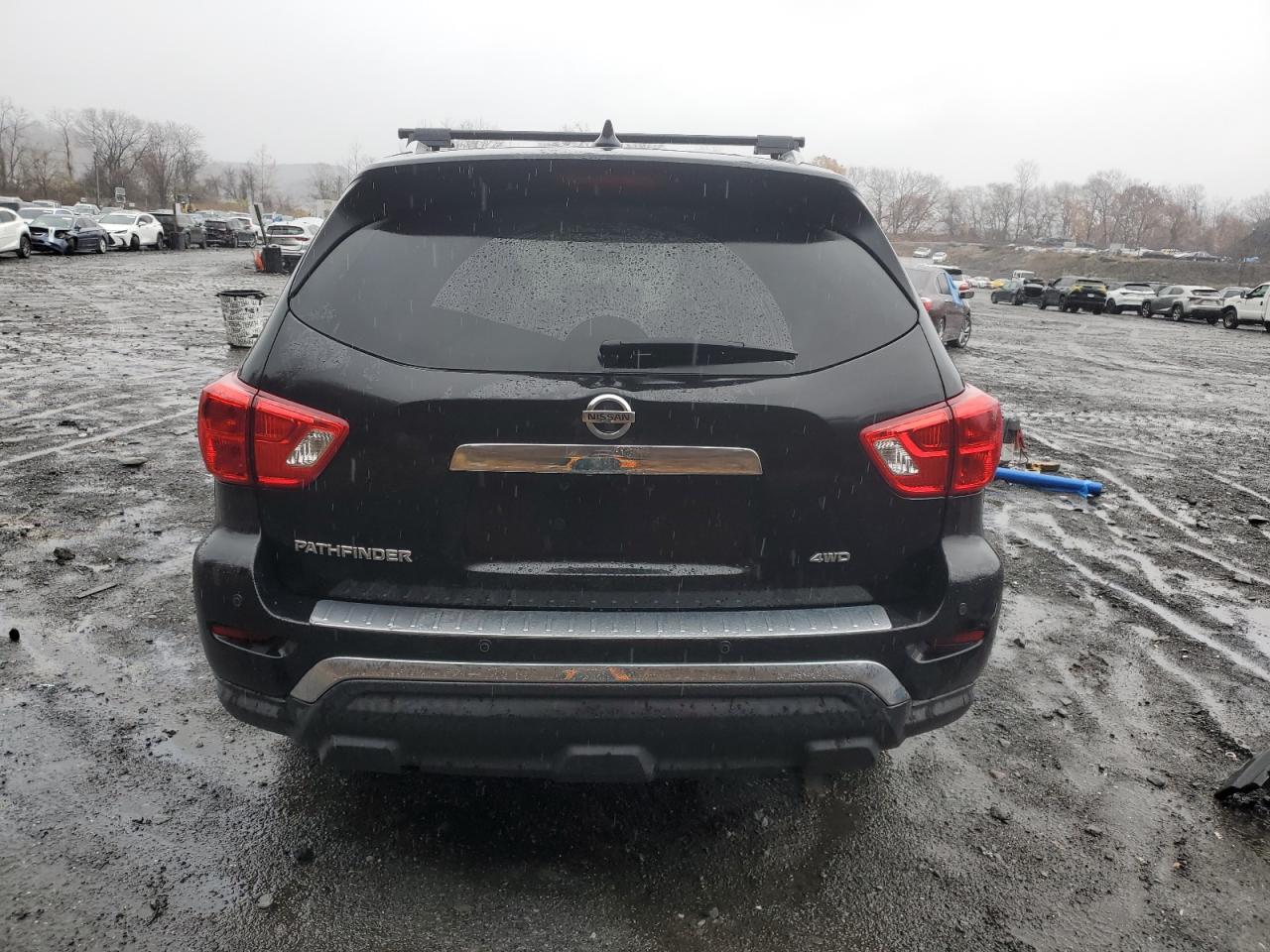 2020 Nissan Pathfinder VIN 5N1DR2AM5LC576055 Copart auction photo, front end / minor dent/scratches damage thumbnail 6