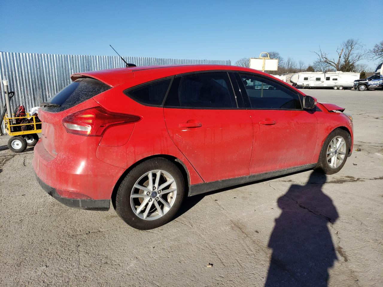 2016 Ford Focus VIN 1FADP3K21GL338762 Copart auction photo, front end / hail damage thumbnail 3