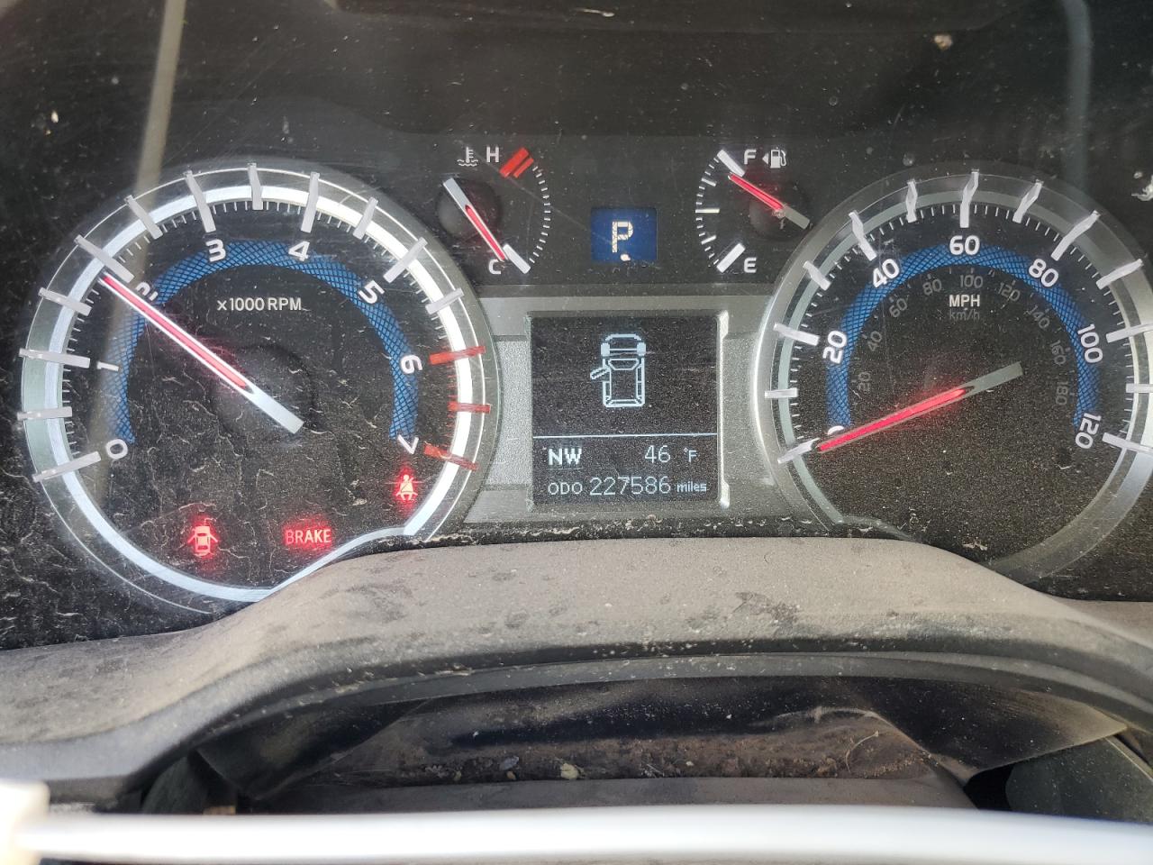 2018 Toyota 4Runner VIN JTEBU5JR1J5563940 Copart auction photo, front end damage thumbnail 9