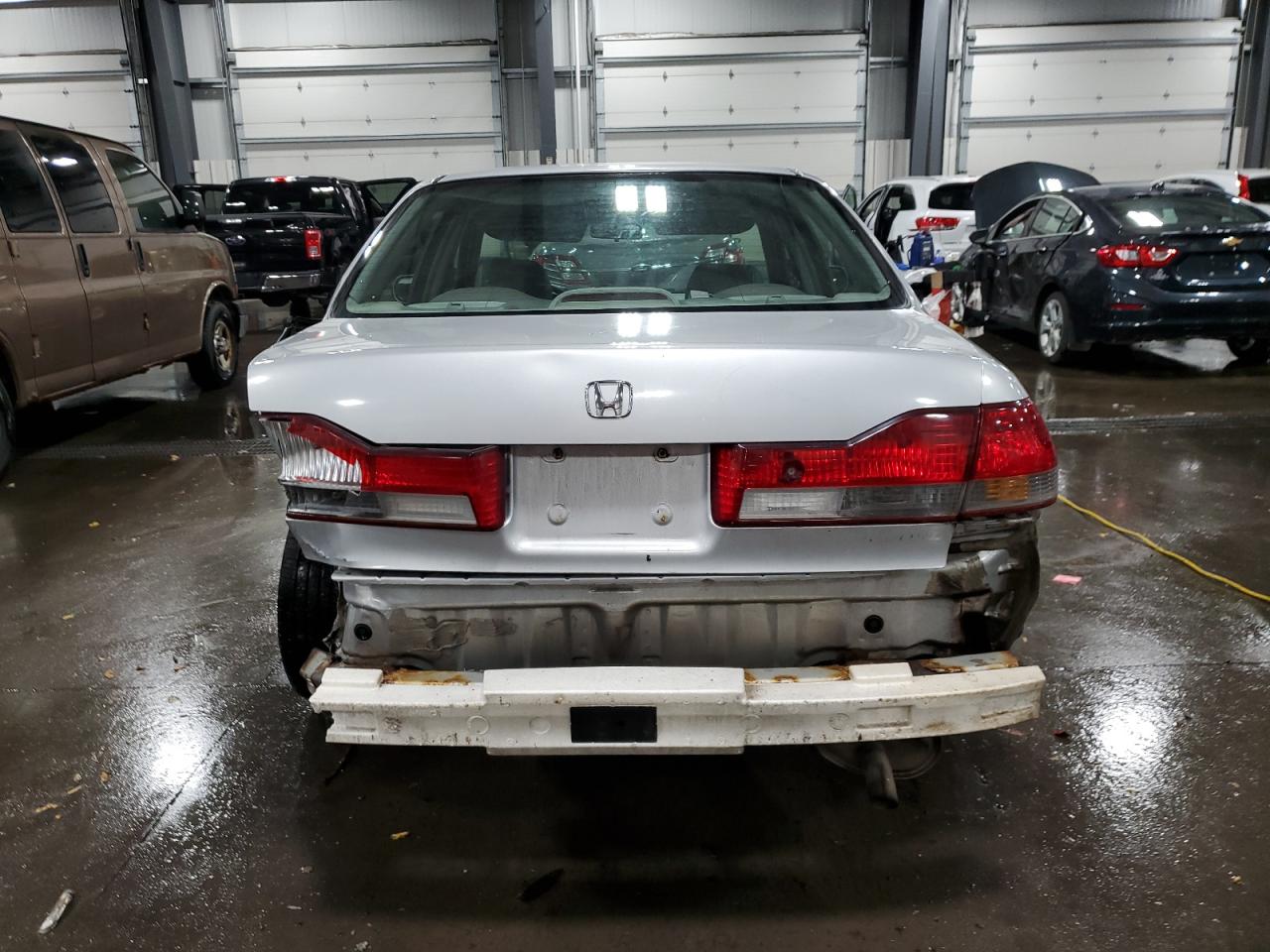2002 Honda Accord VIN 1HGCG16552A077771 Copart auction photo, all over damage thumbnail 6