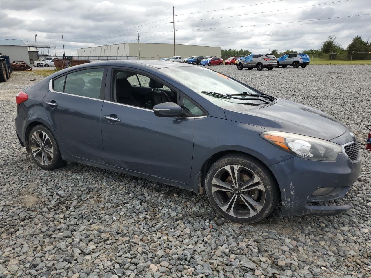2016 KIA Forte VIN KNAFZ4A83G5504841 Copart auction photo, front end / water/flood damage thumbnail 4