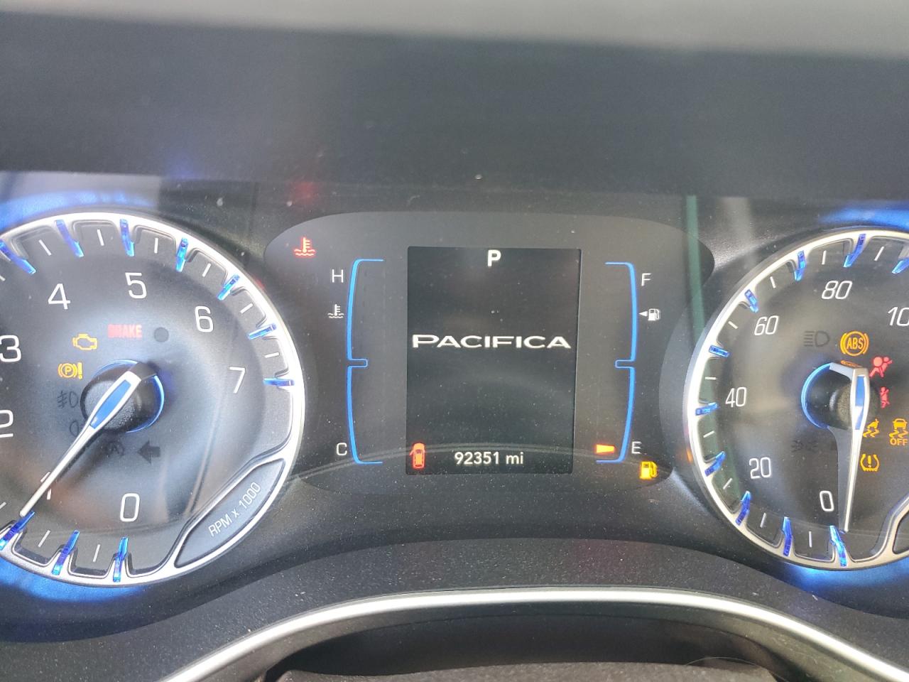 2018 Chrysler Pacifica VIN 2C4RC1BG4JR217508 Copart auction photo, front end damage thumbnail 9
