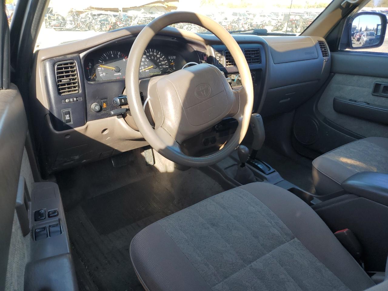 2000 Toyota Tacoma VIN 5TEWN72NXYZ688937 Copart auction photo, front end damage thumbnail 8