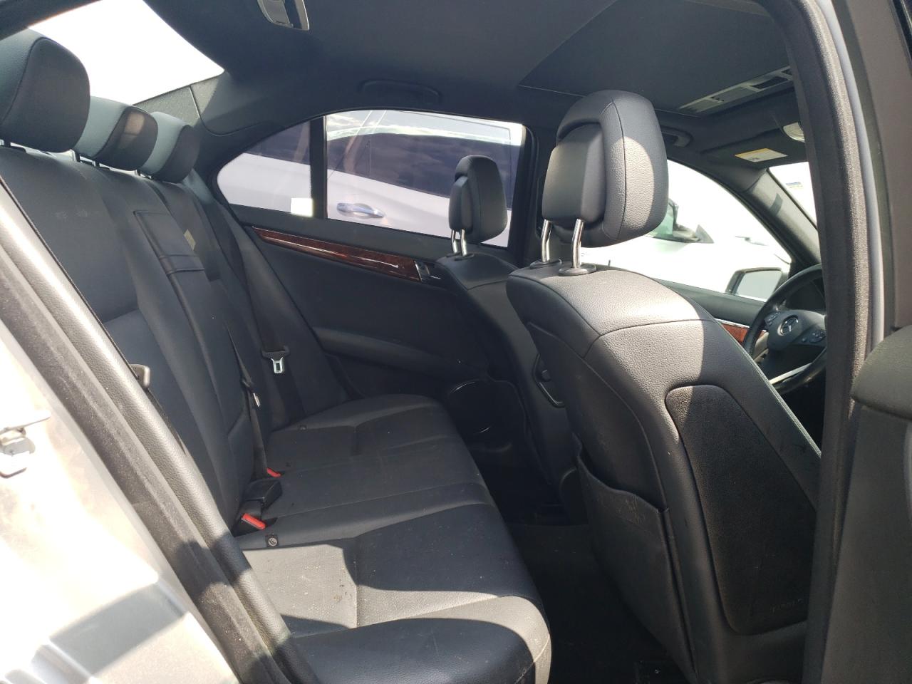 2010 Mercedes-Benz C-klasse VIN WDDGF8BB9AR107951 Copart auction photo, side damage thumbnail 10