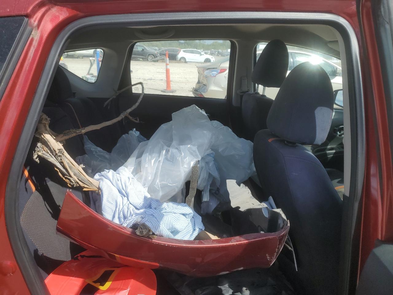 2016 Nissan Versa VIN 3N1CE2CP4GL402526 Copart auction photo, front end damage thumbnail 10