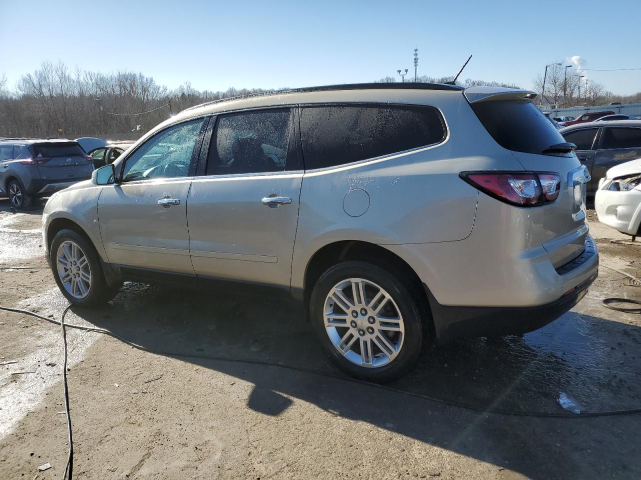 2015 Chevrolet Traverse VIN 1GNKRGKD6FJ153225 Copart auction photo, front end damage thumbnail 2