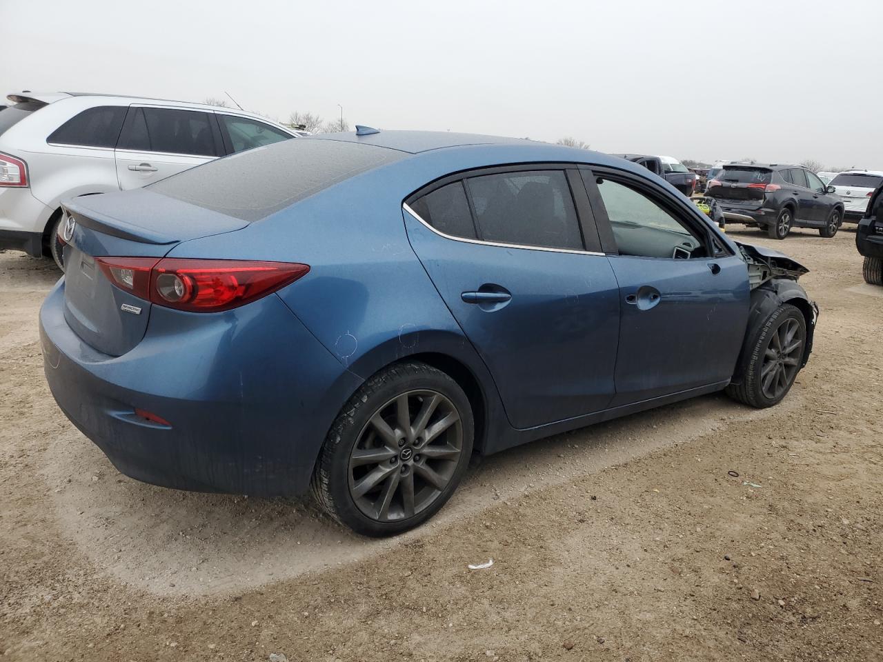 2018 Mazda 3 VIN 3MZBN1V33JM261105 Copart auction photo, front end / side damage thumbnail 3