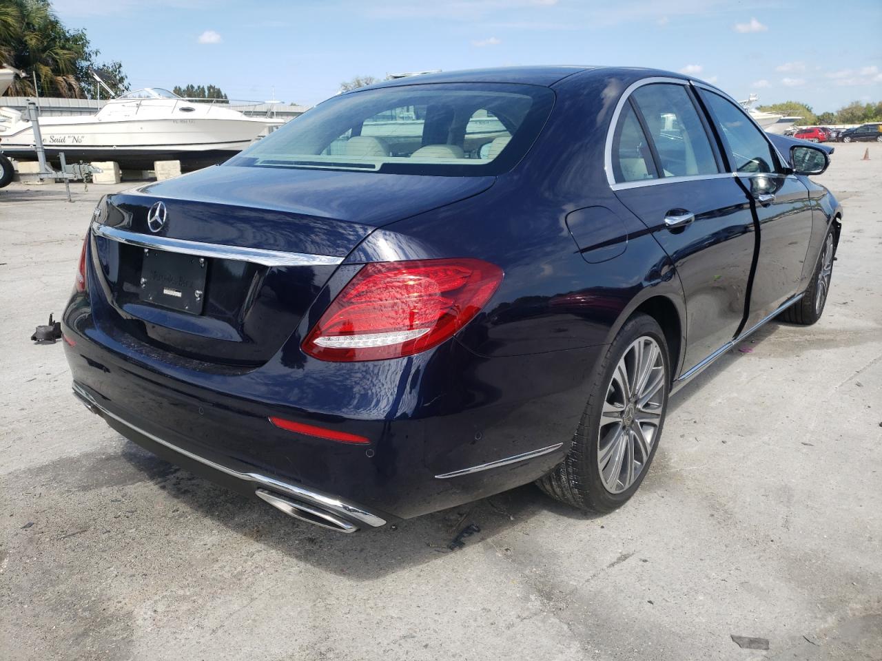 2019 Mercedes-Benz E-klasse VIN WDDZF4JB2KA593697 Copart auction photo, front end / minor dent/scratches damage thumbnail 4
