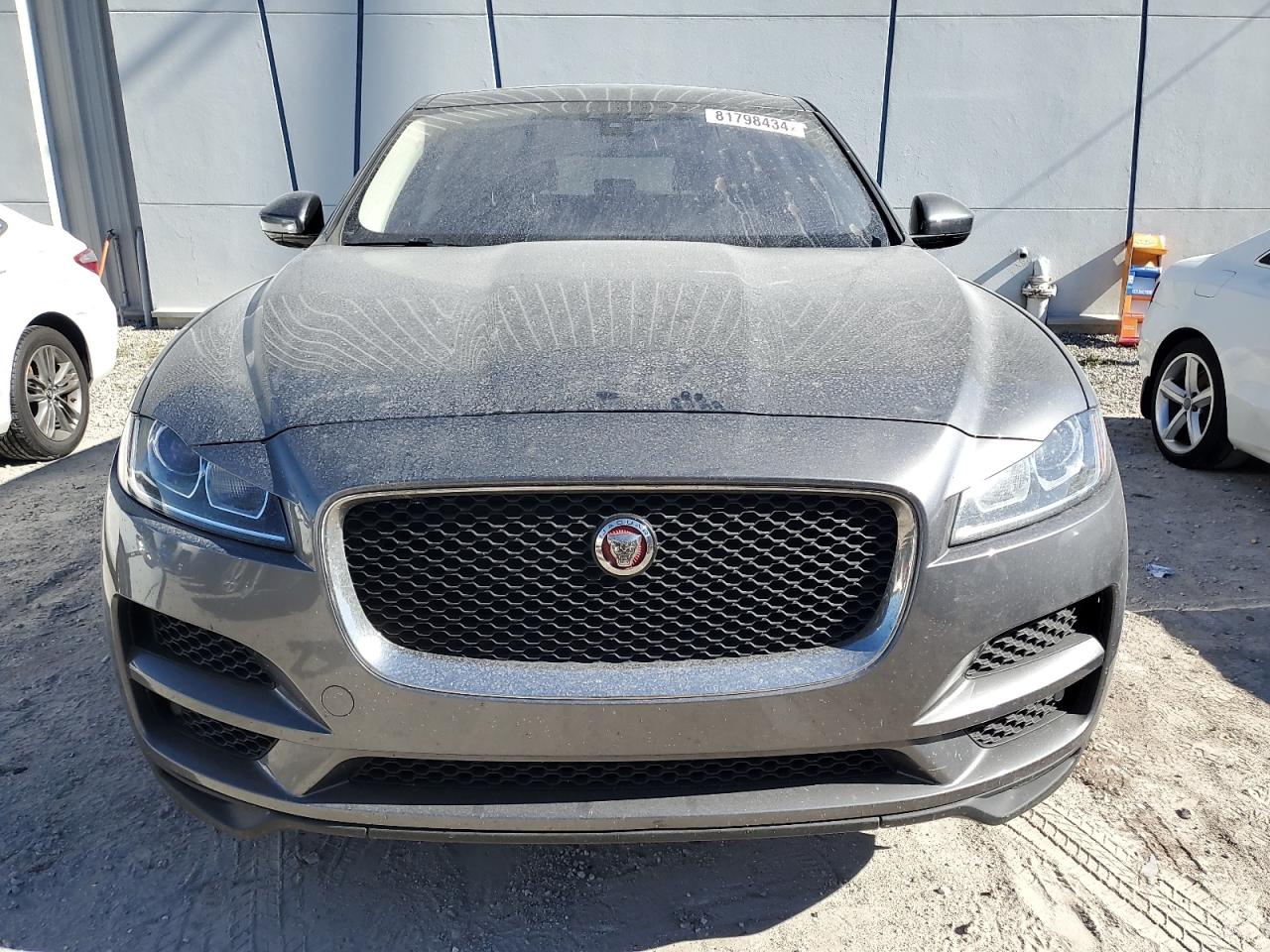 2018 Jaguar F-Pace VIN SADCJ2GX8JA235898 Copart auction photo, normal wear damage thumbnail 5