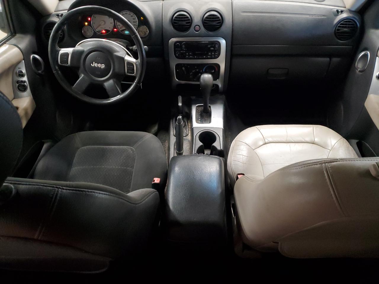 2003 Jeep Liberty (North America) VIN 1J4GL38K33W533386 Copart auction photo, front end / rear end damage thumbnail 8