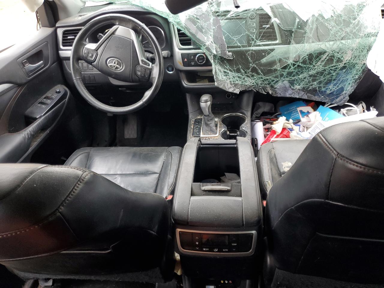 2015 Toyota Highlander VIN 5TDKKRFHXFS059549 Copart auction photo, all over damage thumbnail 8