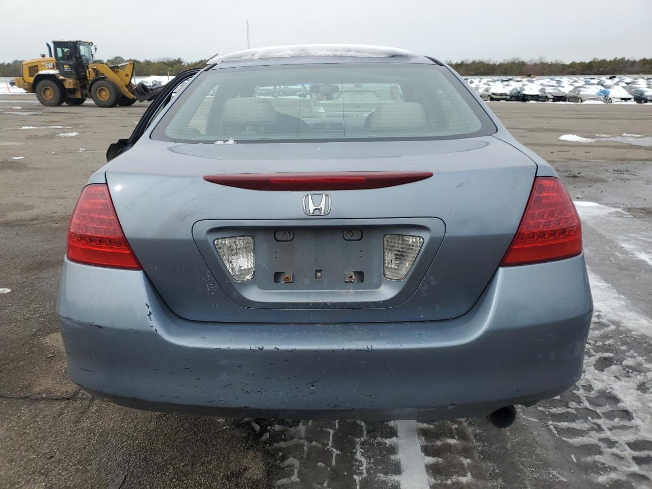 2007 Honda Accord VIN 1HGCM56717A072155 Copart auction photo, side / minor dent/scratches damage thumbnail 6