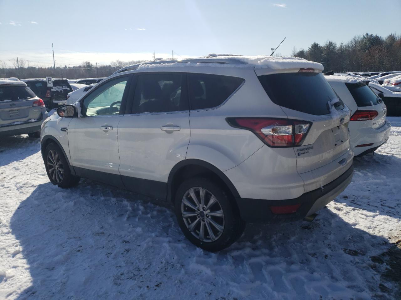 2017 Ford Escape VIN 1FMCU9J95HUB45571 Copart auction photo, front end damage thumbnail 2