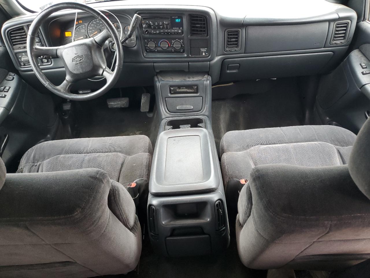 2000 Chevrolet Silverado VIN 1GCEK19T8YZ338367 Copart auction photo, front end / minor dent/scratches damage thumbnail 8