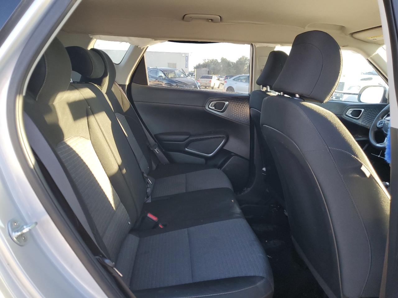 2021 KIA Soul VIN KNDJ23AU5M7773139 Copart auction photo, front end / minor dent/scratches damage thumbnail 10