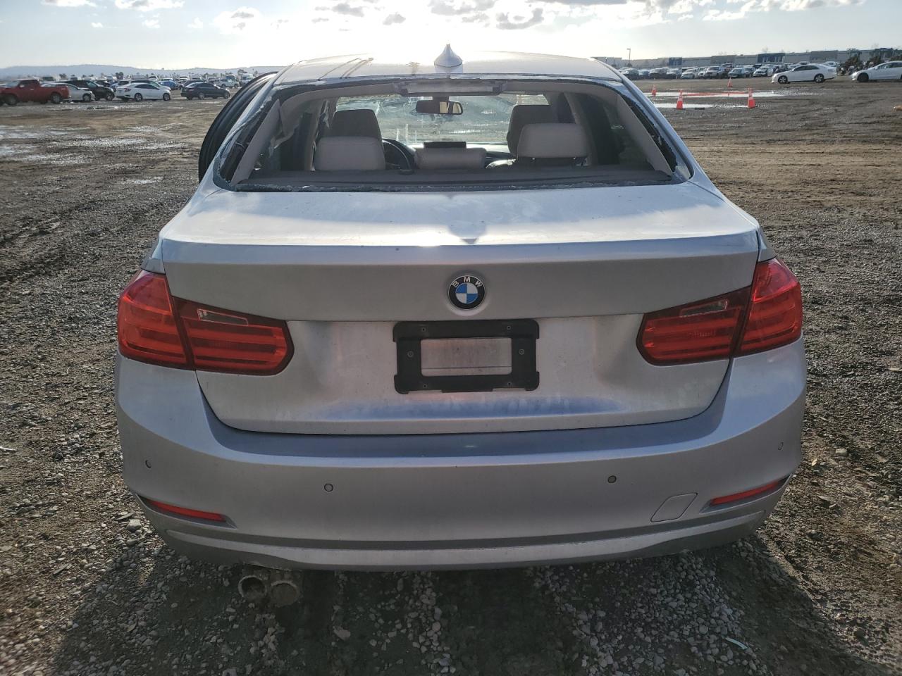 2015 BMW 3er VIN WBA3C1C53FP851742 Copart auction photo, side damage thumbnail 6