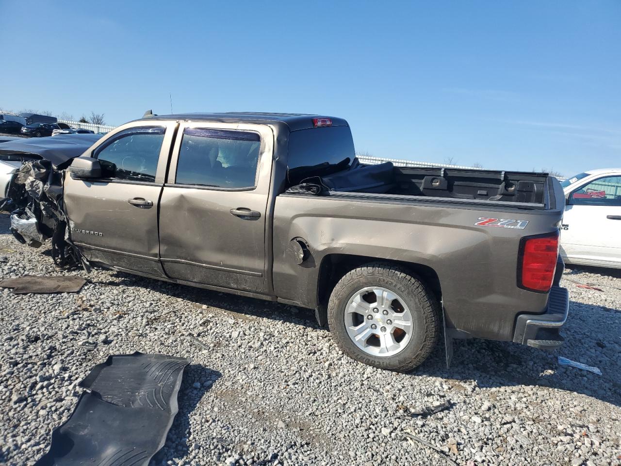 2015 Chevrolet Silverado VIN 3GCUKREC5FG189588 Copart auction photo, all over damage thumbnail 2