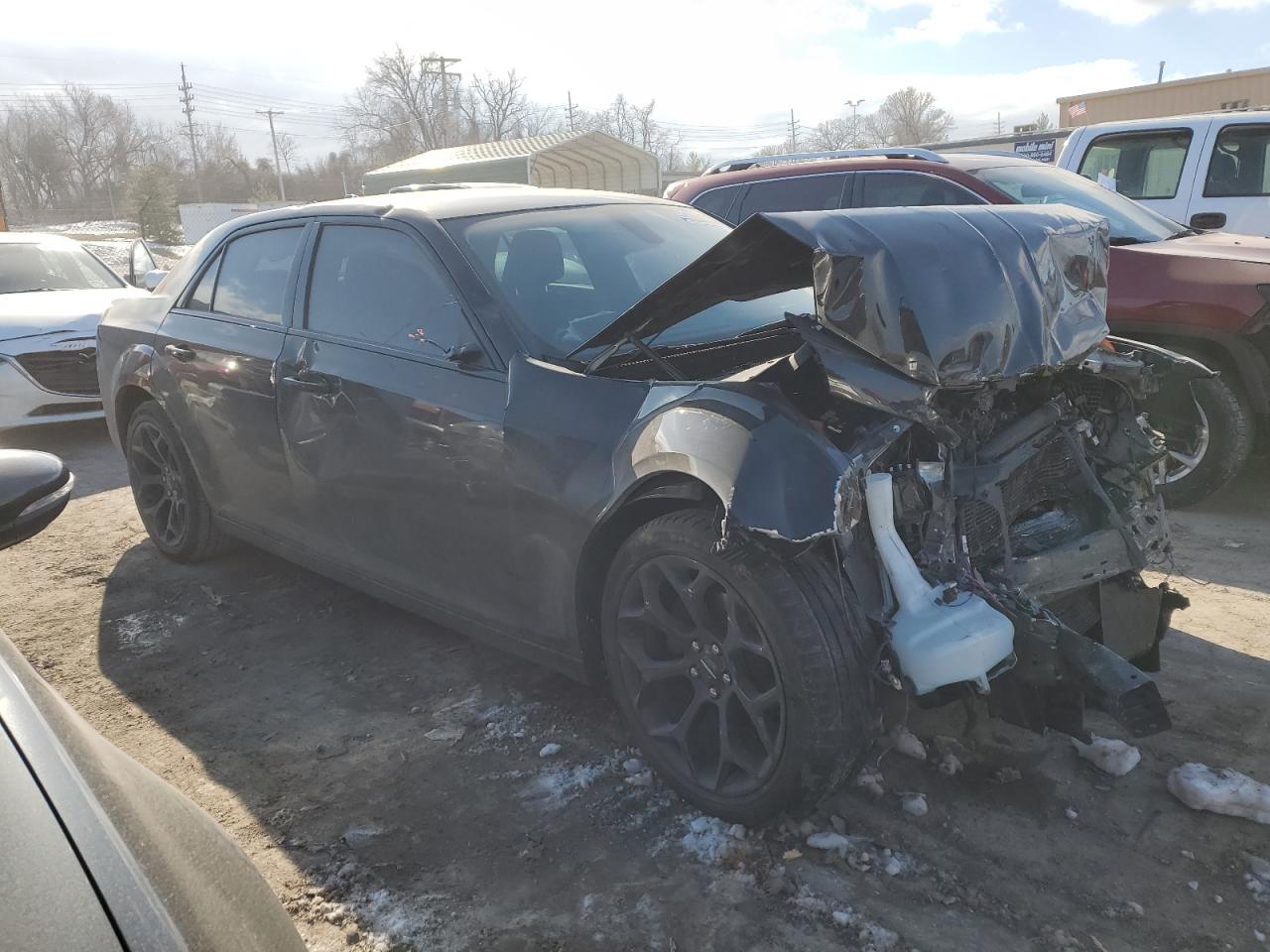 2019 Chrysler 300 VIN 2C3CCAAG1KH739273 Copart auction photo, front end / side damage thumbnail 4
