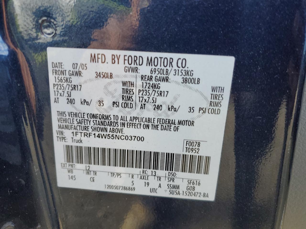 2005 Ford F-150 VIN 1FTRF14W55NC03700 Copart auction photo, front end damage thumbnail 12