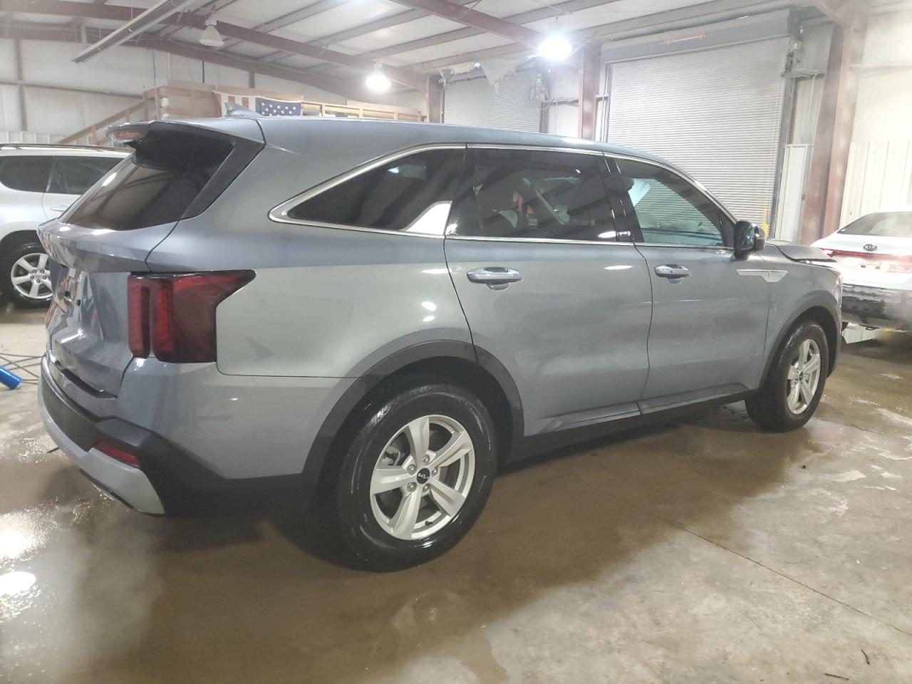 2024 KIA Sorento VIN 5XYRG4JC6RG300538 Copart auction photo, front end / minor dent/scratches damage thumbnail 3