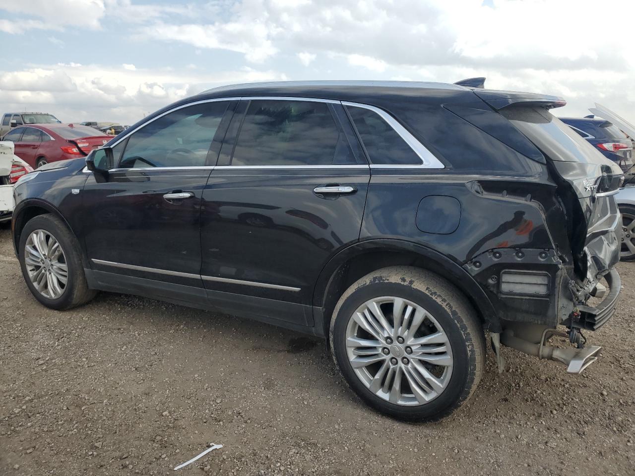 2017 Cadillac XT5 VIN 1GYKNCRS5HZ272013 Copart auction photo, rear end / minor dent/scratches damage thumbnail 2