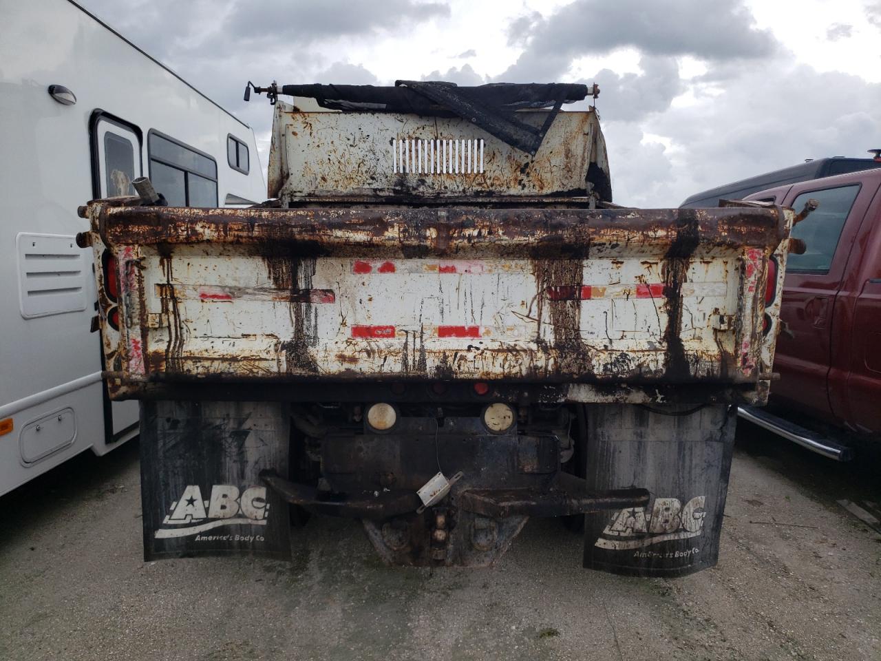 2006 Ford F450 VIN 1FDXF46P16ED28771 Copart auction photo, rollover damage thumbnail 6