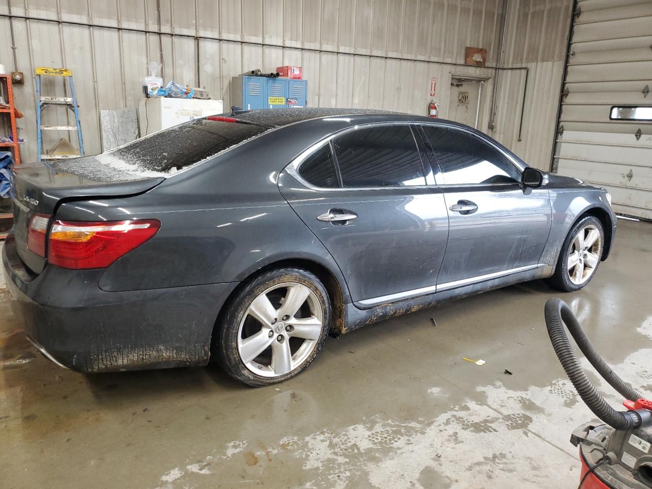 2011 Lexus LS VIN JTHBL5EFXB5105854 Copart auction photo, front end / rear end damage thumbnail 3