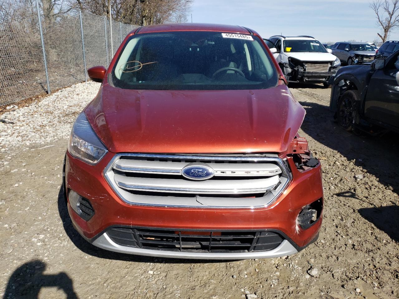 2019 Ford Escape VIN 1FMCU0GD1KUB11657 Copart auction photo, front end / minor dent/scratches damage thumbnail 5