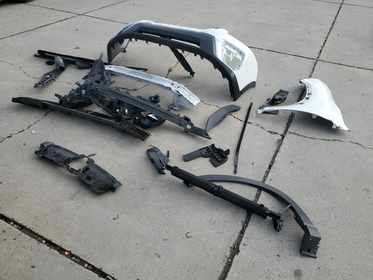 2020 Subaru Forester VIN JF2SKADC1LH425005 Copart auction photo, front end damage thumbnail 15