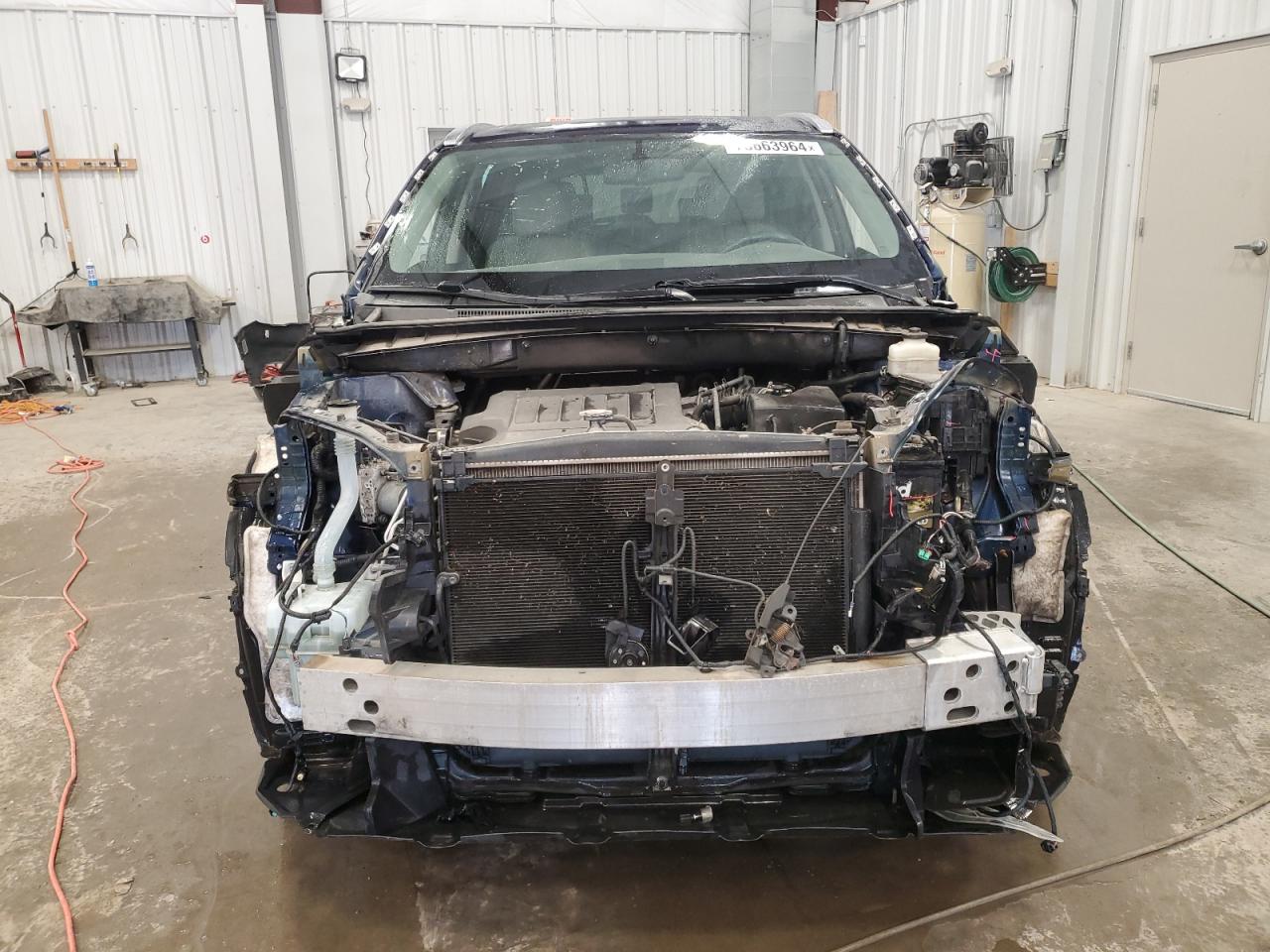 2016 Toyota Highlander VIN 5TDDKRFH9GS228485 Copart auction photo, front end damage thumbnail 5