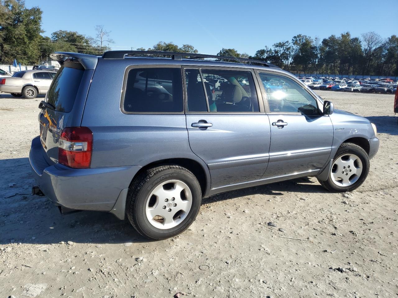 2005 Toyota Highlander VIN JTEEP21A550111568 Copart auction photo, front end / side damage thumbnail 3