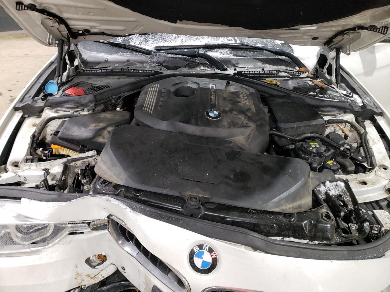 2018 BMW 3er VIN WBA8D9G50JNU68213 Copart auction photo, front end damage thumbnail 12