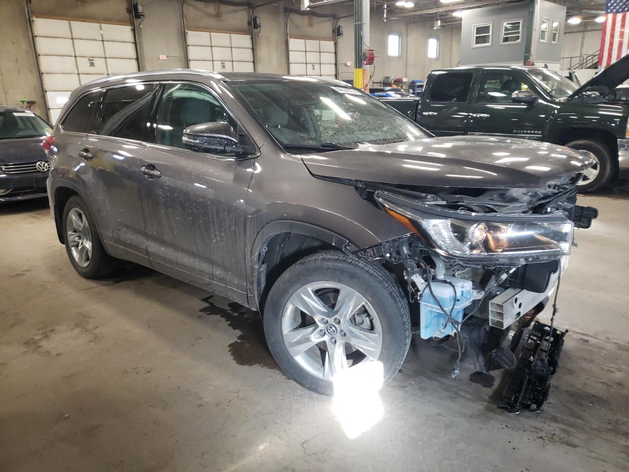 2018 Toyota Highlander VIN 5TDDZRFH6JS833552 Copart auction photo, front end damage thumbnail 4