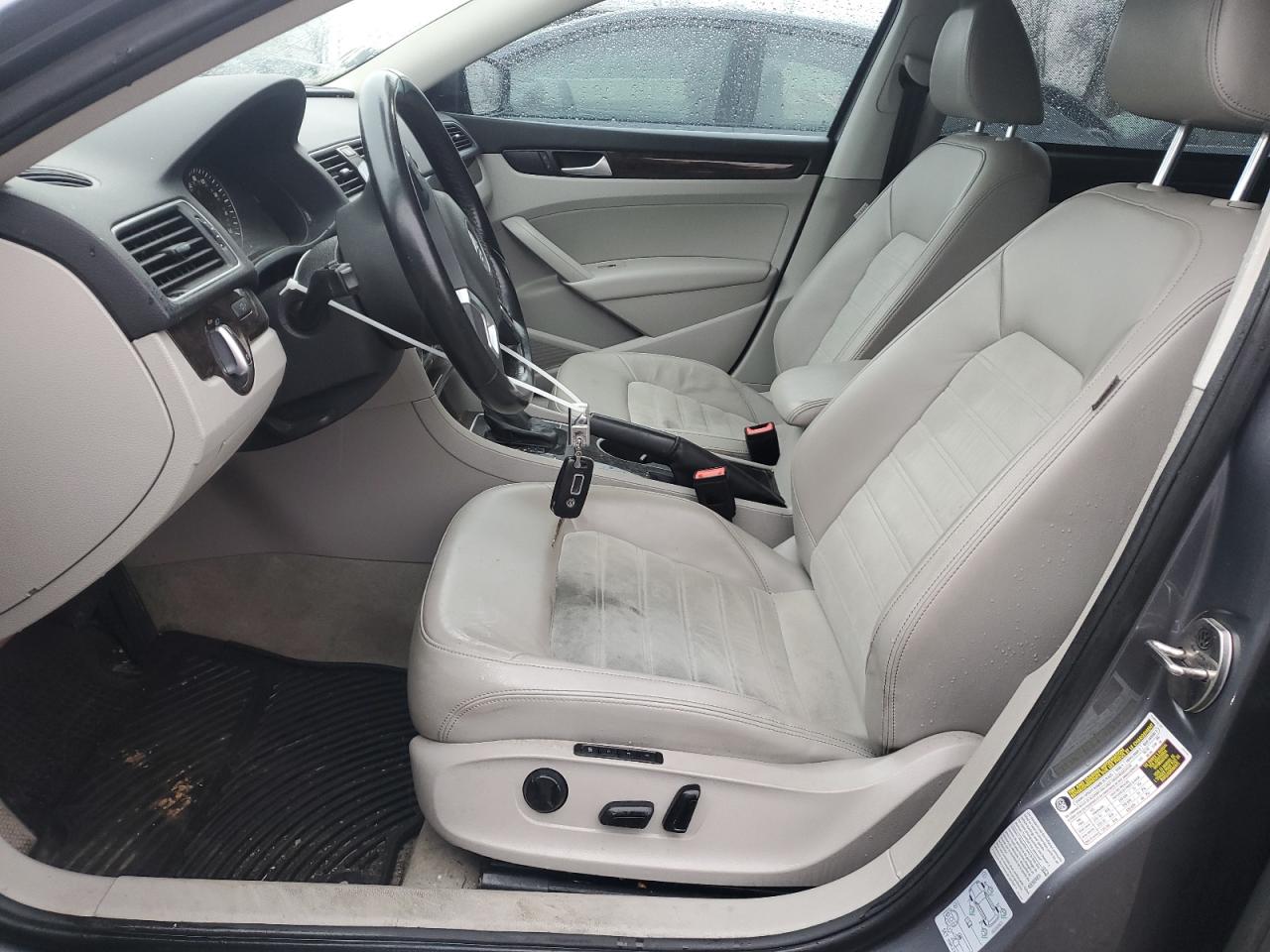2015 Volkswagen Passat VIN 1VWCT7A36FC027147 Copart auction photo, minor dent/scratches damage thumbnail 7