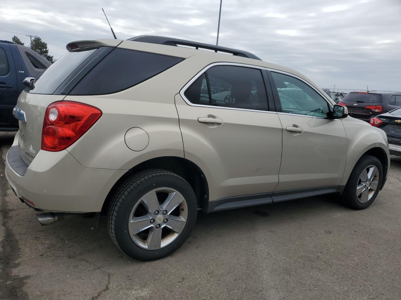 2012 Chevrolet Equinox VIN 2GNFLDE5XC6189451 Copart auction photo, minor dent/scratches damage thumbnail 3