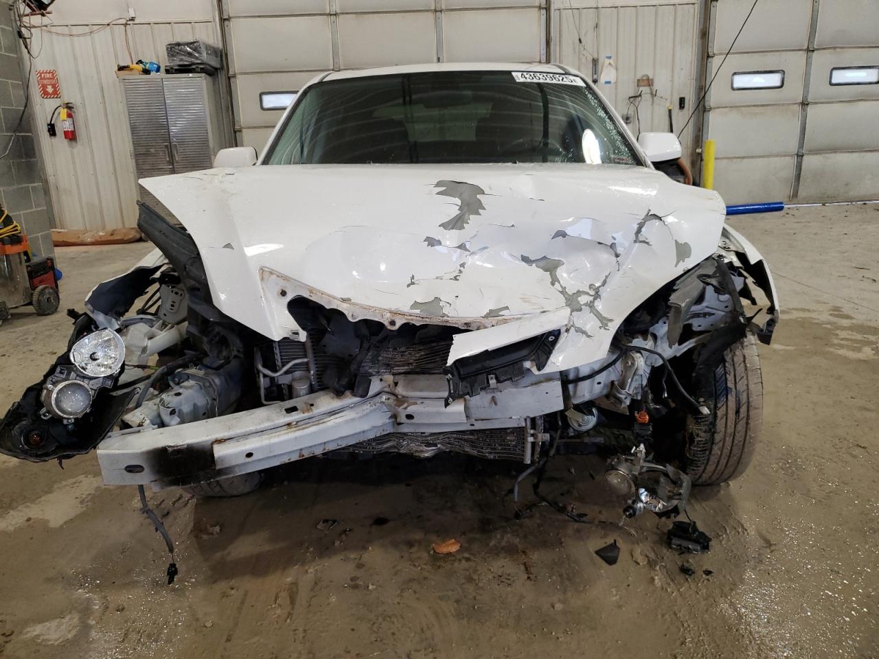 2008 Mazda 3 VIN JM1BK343X81104526 Copart auction photo, front end / minor dent/scratches damage thumbnail 5