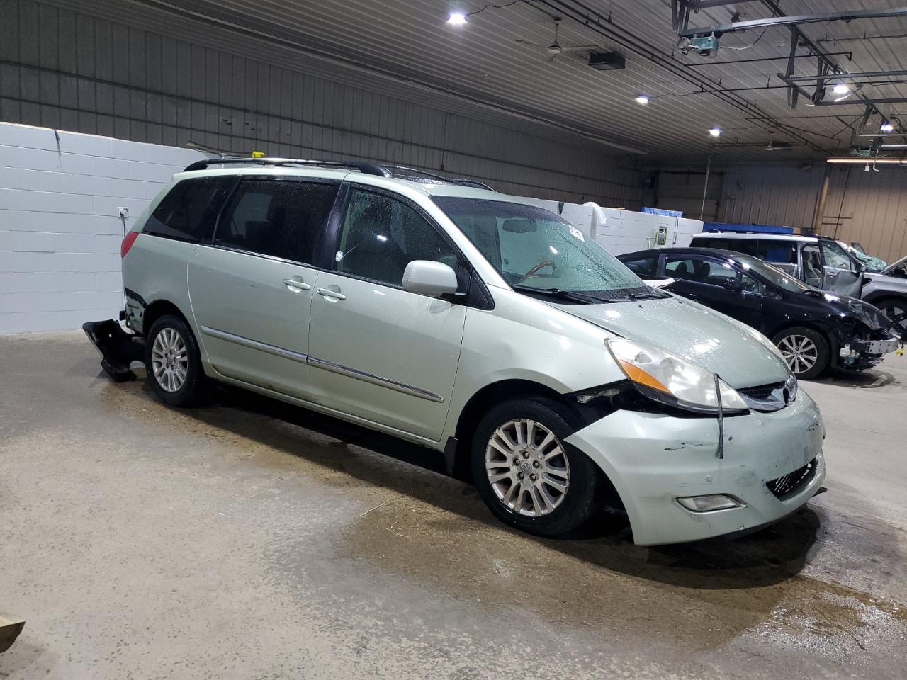 2009 Toyota Sienna VIN 5TDBK22CX9S025665 Copart auction photo, rear end / front end damage thumbnail 4