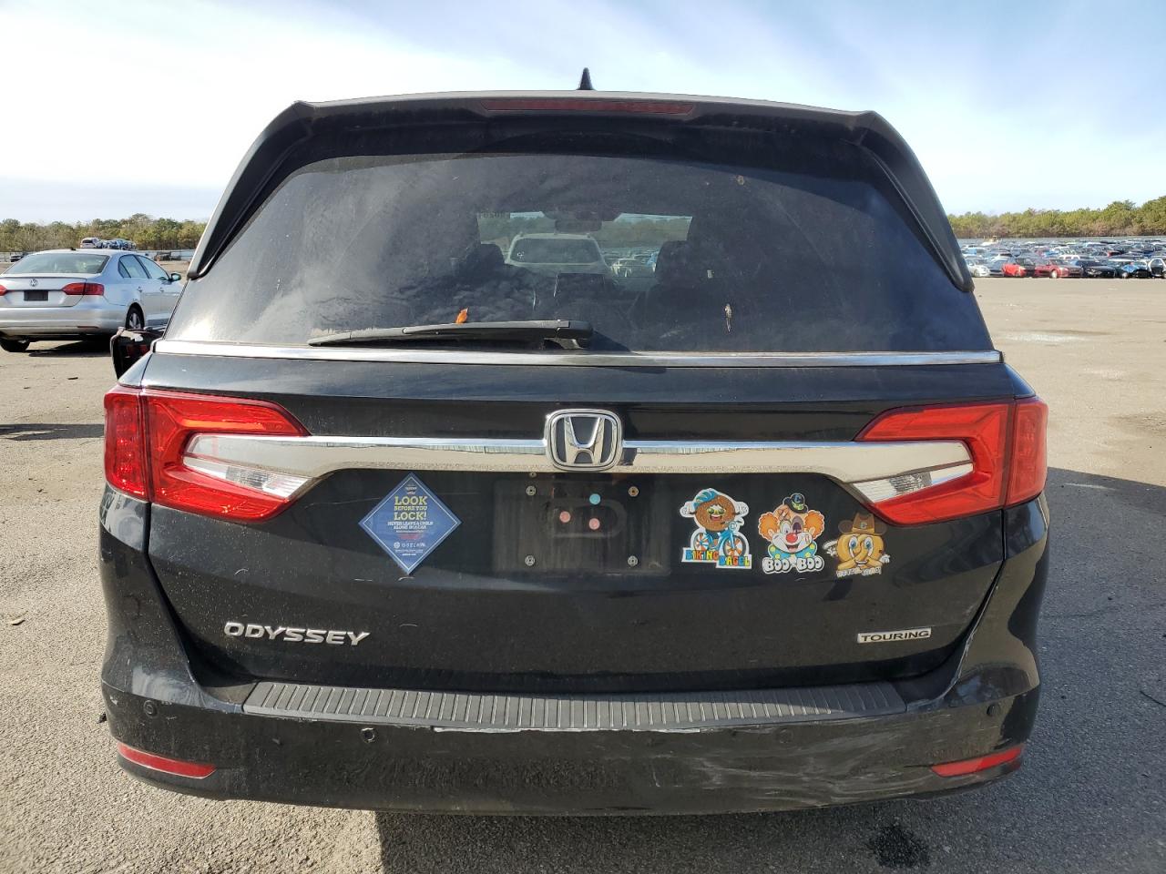 2018 Honda Odyssey VIN 5FNRL6H84JB021660 Copart auction photo, side / rear end damage thumbnail 6