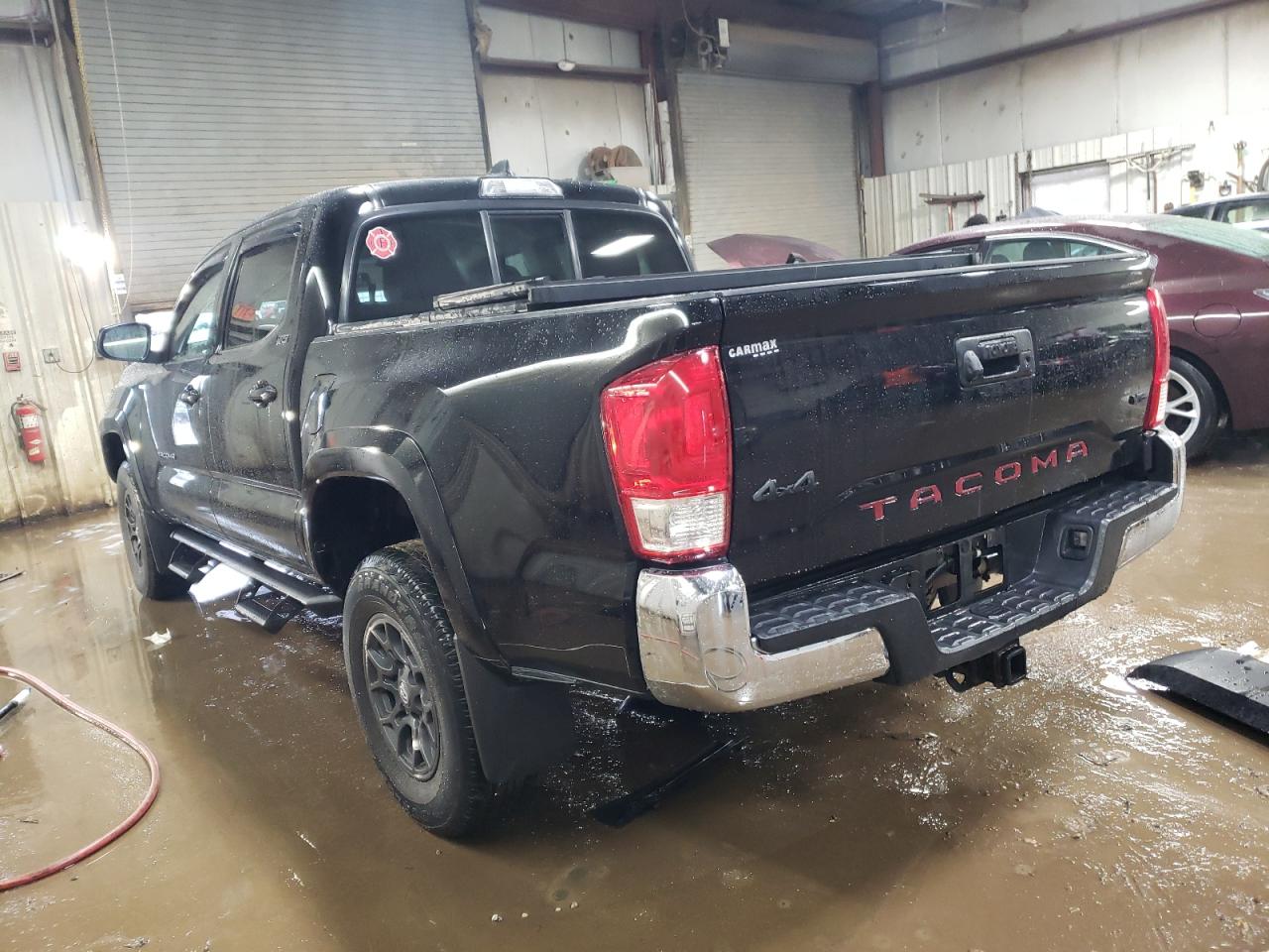 2017 Toyota Tacoma VIN 5TFCZ5AN4HX118355 Copart auction photo, side / front end damage thumbnail 2