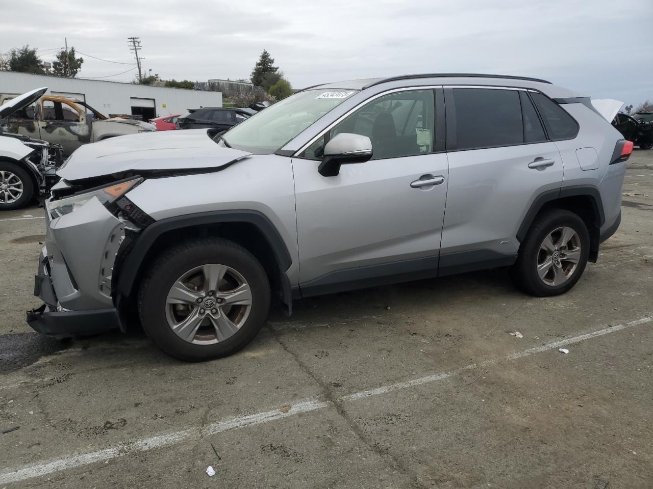 2022 Toyota RAV 4 VIN JTMMWRFV2ND152000