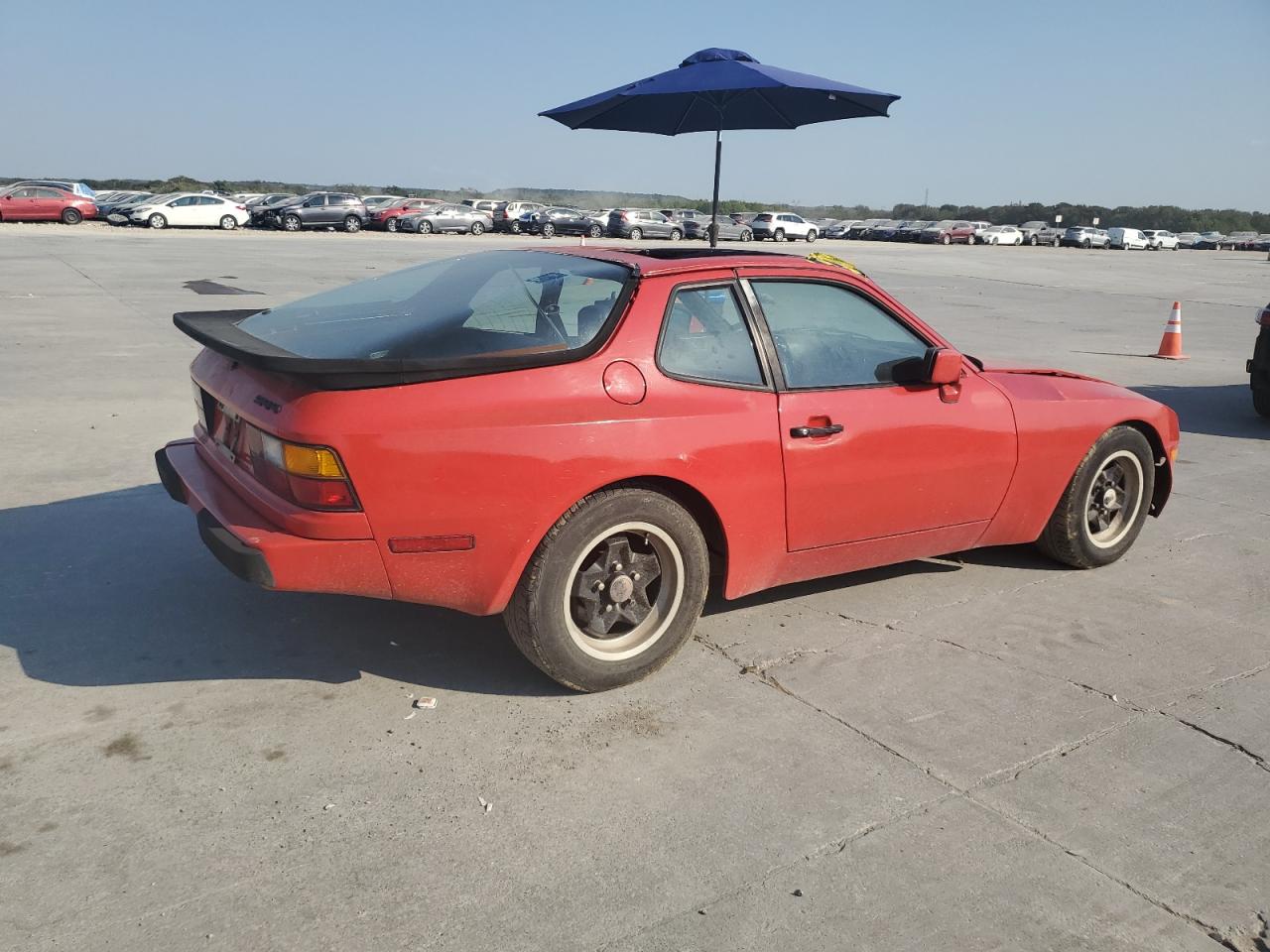 1985 Porsche 944 VIN WP0AA094XFN471379 Copart auction photo, top/roof damage thumbnail 3
