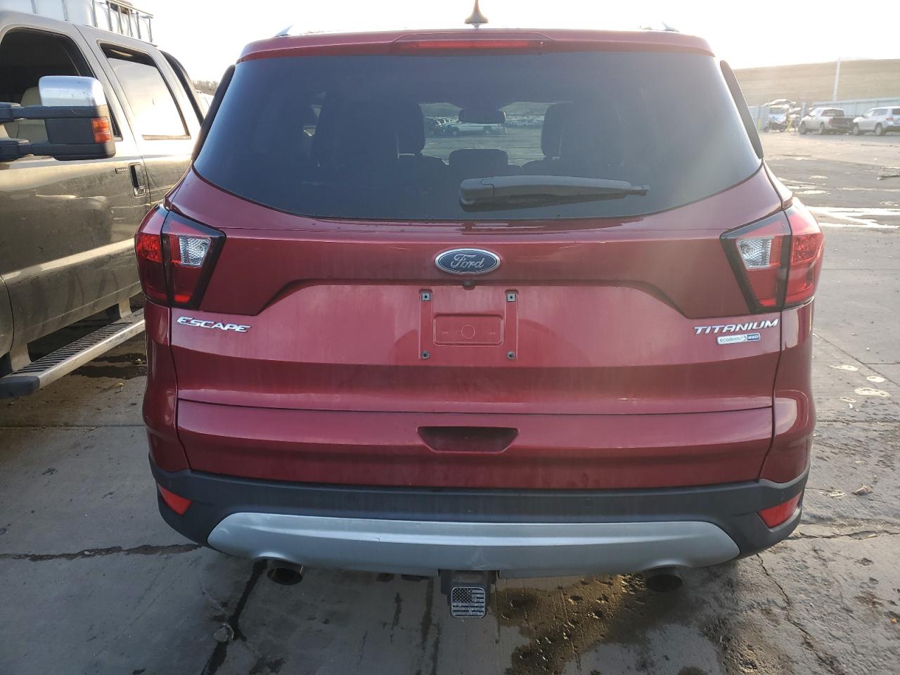 2019 Ford Escape VIN 1FMCU9J92KUC57946 Copart auction photo, front end damage thumbnail 6
